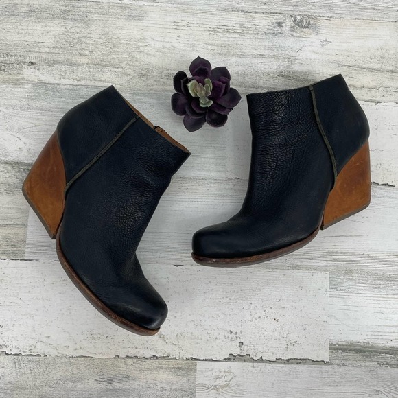 Kork Ease Black Chunky Leather Zip Up Wedge Booties Size 7.5 - Picture 1 of 8